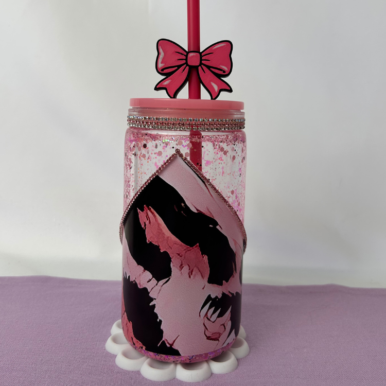 Girlie Dreieicks-Becher 500ml | Lava Becher mit Deckel, Topper und Strohhalm