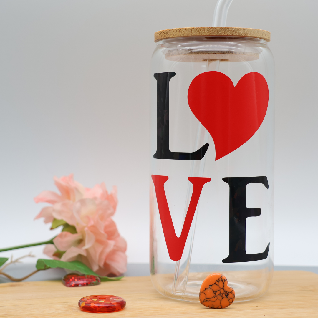 LOVE | Trinkglas 500 ml | Strohhalm + Deckel