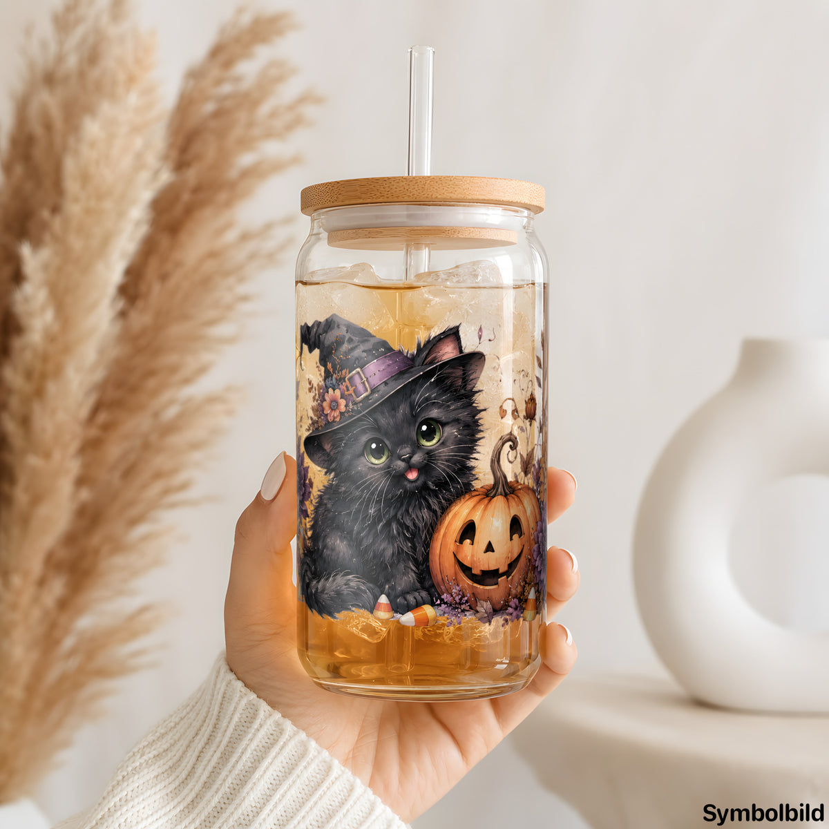 Becher-Aufkleber „Hexenkatze mit Kürbis“ auf einem 16oz Glasbecher