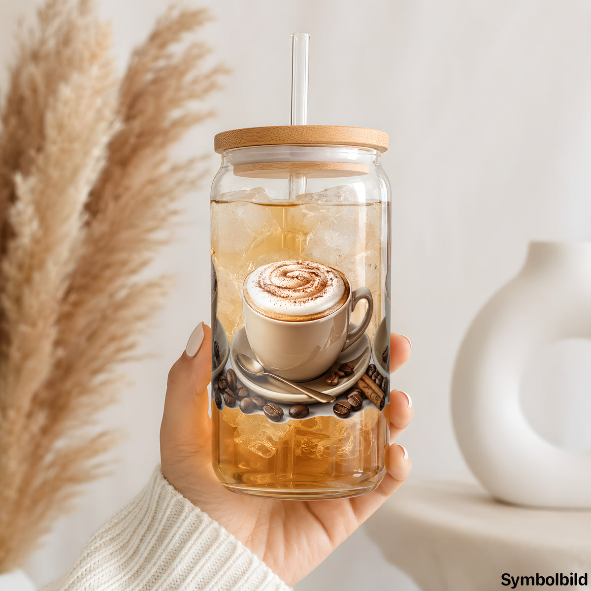 Becher-Aufkleber „Cappuccino mit Zimtstangen“ auf einem 16oz Glasbecher