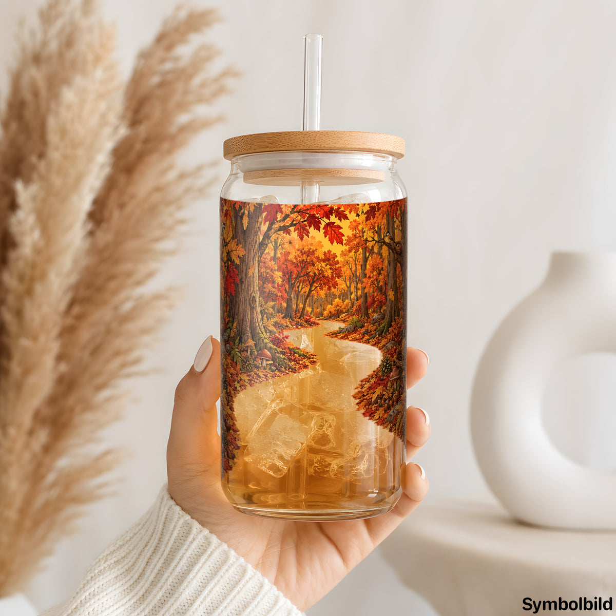 Becher-Aufkleber „Waldweg im Herbstlaub“ auf einem 16oz Glasbecher