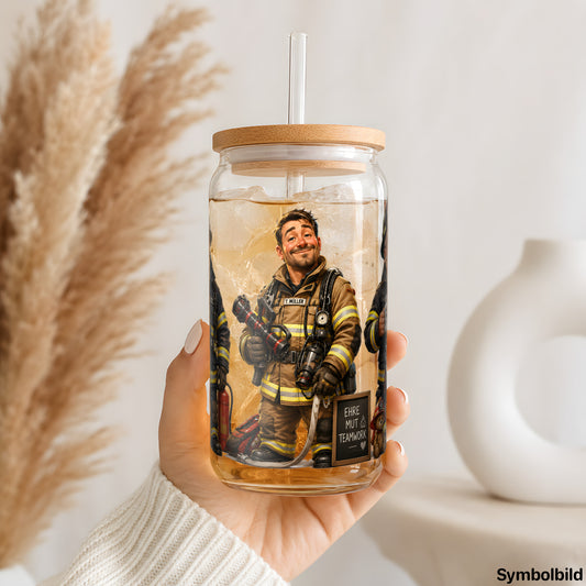 Feuerwehr-Trio-Aufkleber auf einem 16oz Glasbecher