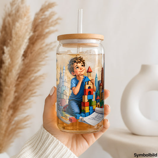 Becher-Aufkleber „Kleiner Baumeister“ auf einem 16oz Glasbecher
