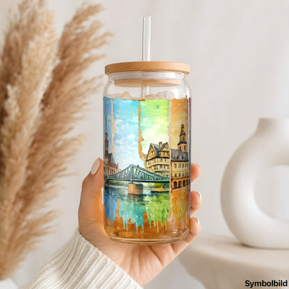 Becher-Aufkleber „Frankfurt in Aquarell“ auf einem 16oz Glasbecher