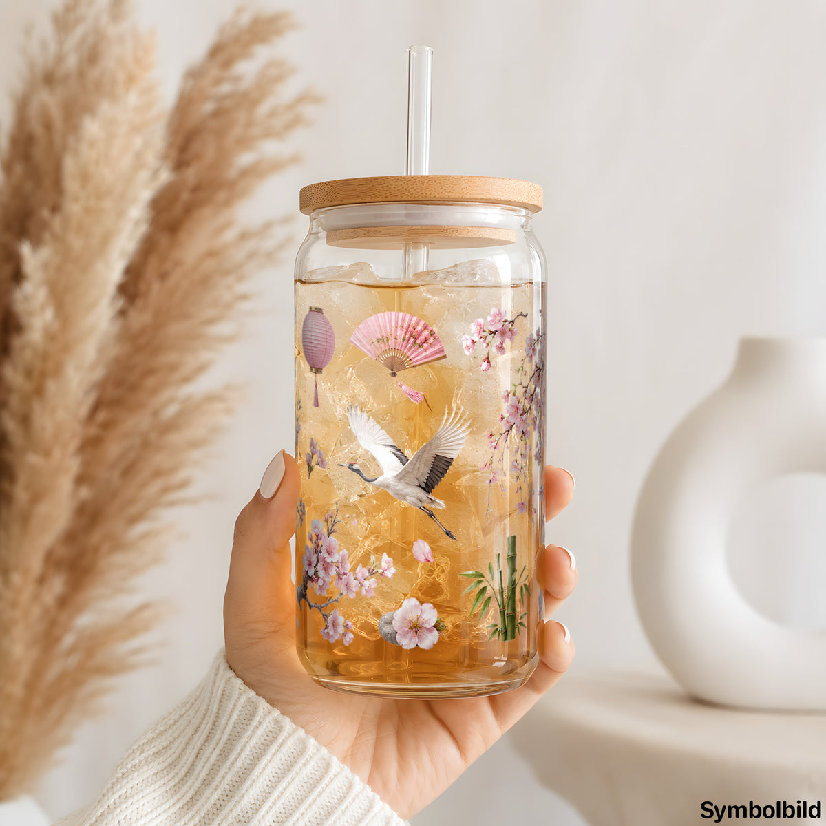 Becher-Aufkleber „Kirschblüten mit Eisvogel“ auf einem 16oz Glasbecher
