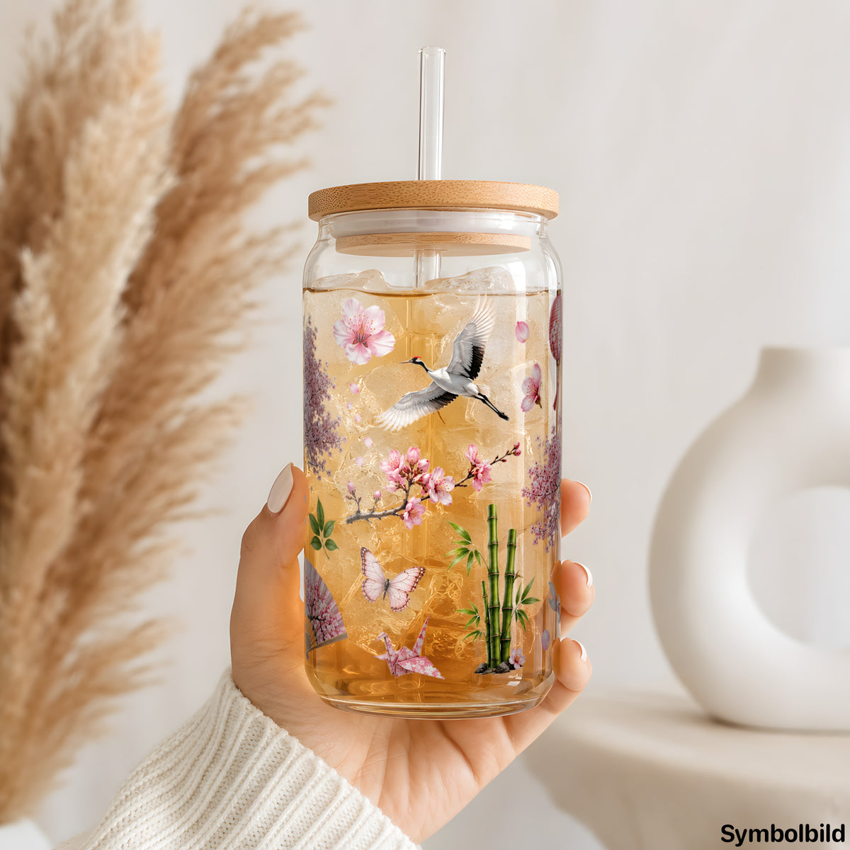 Becher-Aufkleber „Kirschblüten und Kraniche“ auf einem 16oz Glasbecher