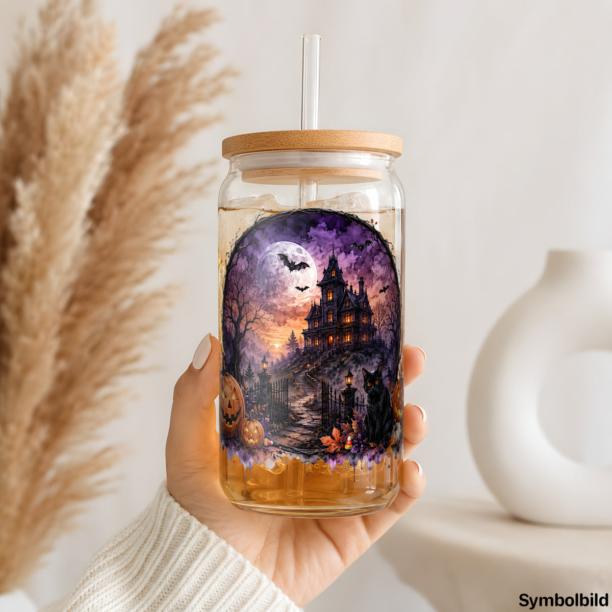 Becher-Aufkleber „Spukhaus in der Kugel“ auf einem 16oz Glasbecher