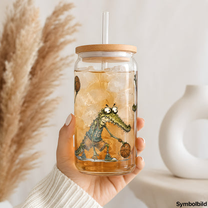 Becher-Aufkleber „Krokodile beim Basketball“ auf einem 16oz Glasbecher
