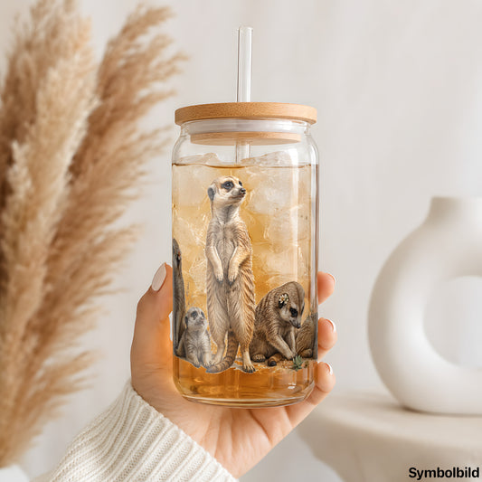 Becher-Aufkleber „Erdmännchen in der Steppe“ auf einem 16oz Glasbecher