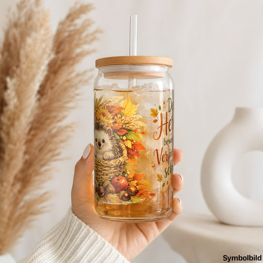 Becher-Aufkleber „Herbstspruch mit Igel“ auf einem 16oz Glasbecher