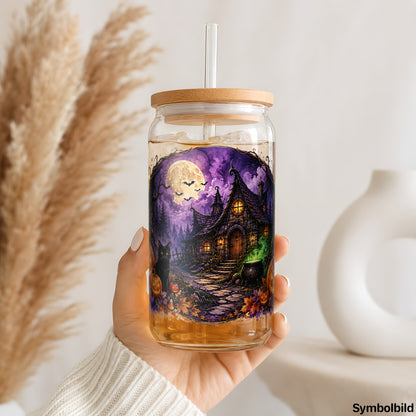 Becher-Aufkleber „Hexenhaus mit schwarzer Katze“ auf einem 16oz Glasbecher