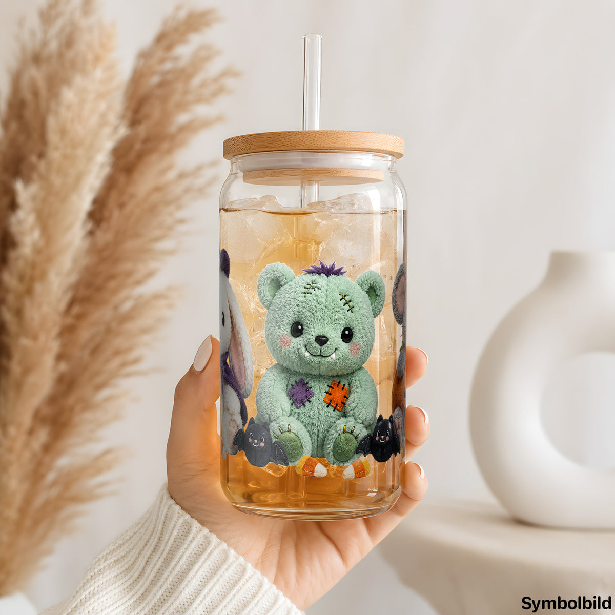 Becher-Aufkleber „Hexenhase und Zombiebär“ auf einem 16oz Glasbecher