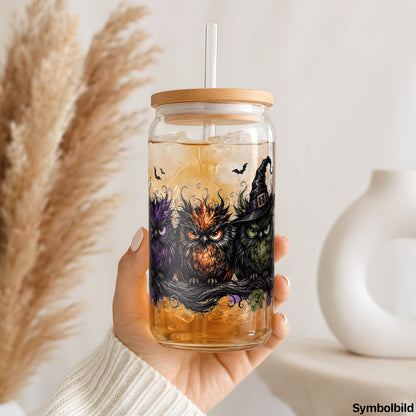 Becher-Aufkleber „Eulen in der Halloweennacht“ auf einem 16oz Glasbecher