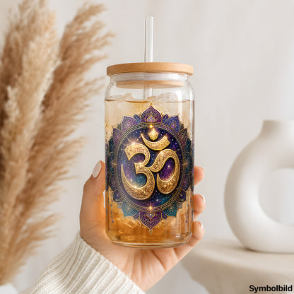 Becher-Aufkleber „Om im Mandalazauber“ auf einem 16oz Glasbecher
