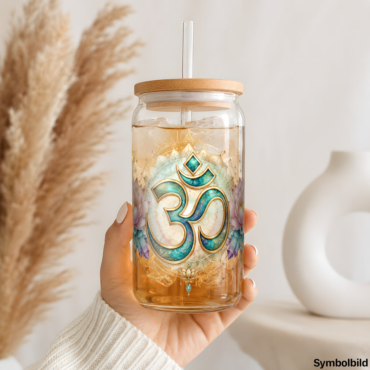 Becher-Aufkleber „Om im Lotusblütenkranz“ auf einem 16oz Glasbecher