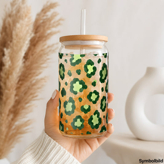 Becher-Aufkleber „Leo in Grün“ auf einem 16oz Glasbecher