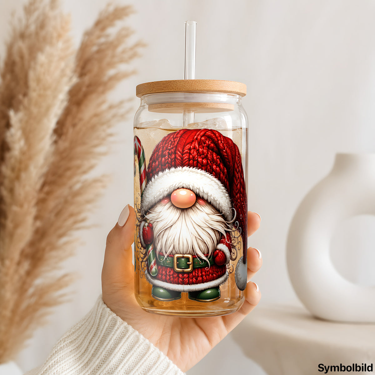 Becher-Aufkleber „Weihnachtszwerg mit Zuckerstange“ auf einem 16oz Glasbecher