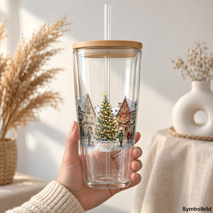 Becher-Aufkleber „Weihnachtsdorf im Schnee“ auf einem 24oz Glasbecher