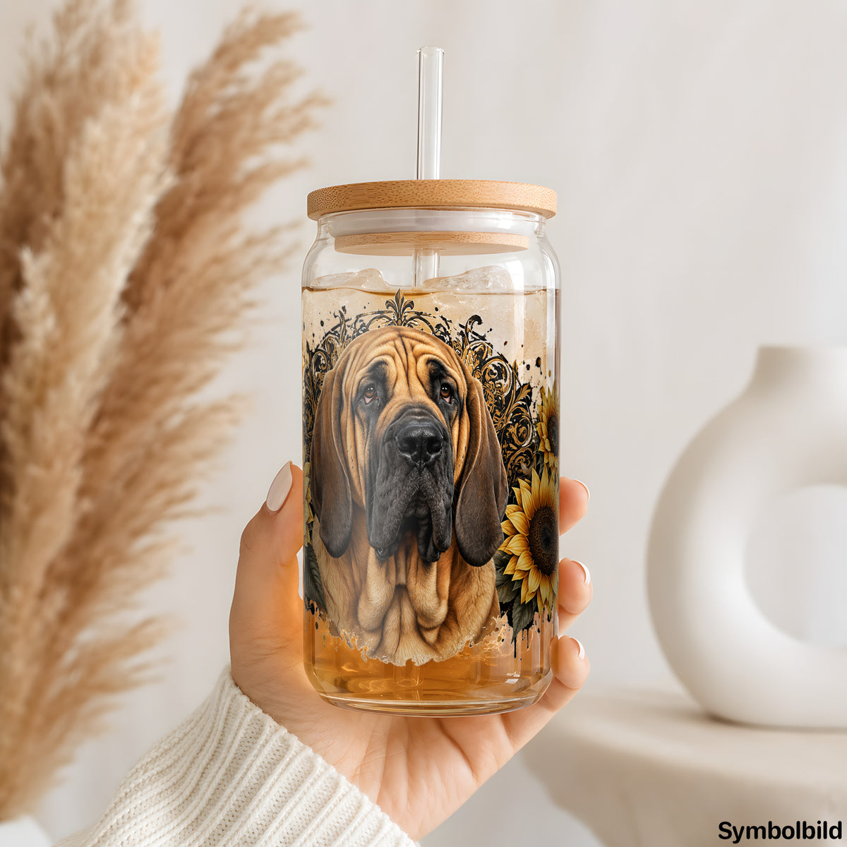 Becher-Aufkleber „Bluthund im Sonnenblumenkranz“ auf einem 16oz Glasbecher