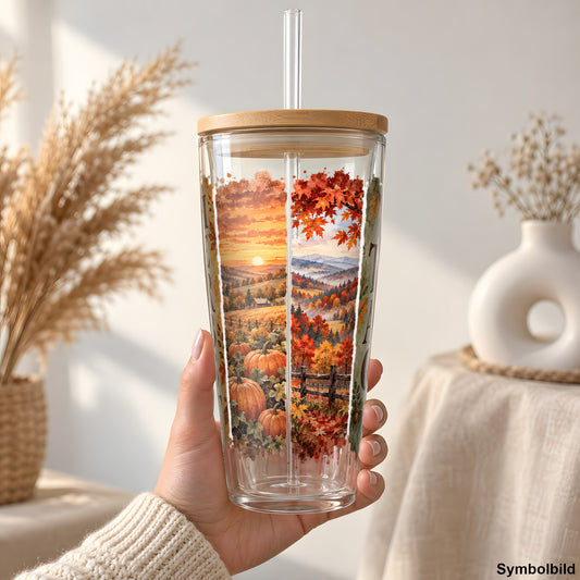 Becher-Aufkleber „Herbsttag-Paneele mit Kürbissen & Waldweg“ auf einem 24oz Glasbecher