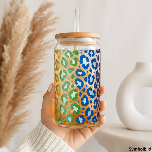 Becher-Aufkleber „Leo in Regenbogenfarben“ auf einem 16oz Glasbecher