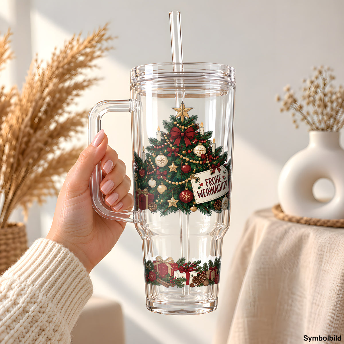 Frohe Weihnachten: Tannenbaum mit Geschenken als UV-DTF Sticker auf einem 40oz Becher (Symbolbild)